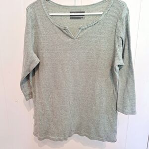 Eddie Bauer Green Top Relaxed Fit Size XL Very Good  Condition